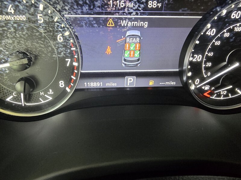 Used 2022 Nissan Armada SV RWD image 35