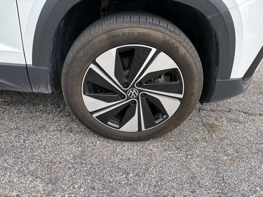 Used 2024 Volkswagen Taos SE AWD/4WD image 9