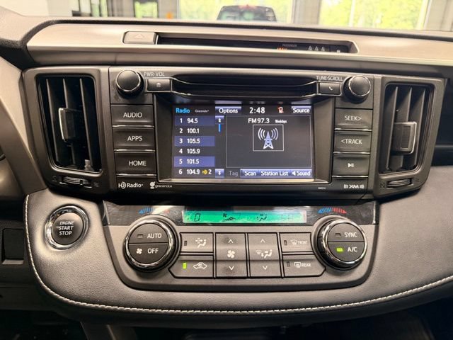Used 2017 Toyota RAV4 XLE AWD/4WD image 32