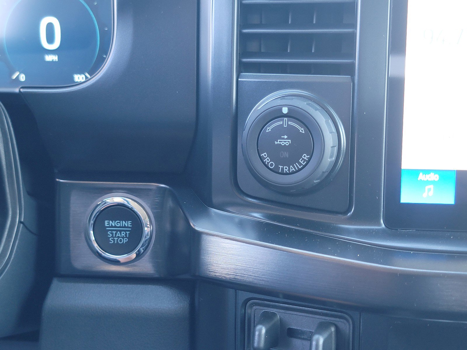 New 2026 Ford F250 Lariat w/ Tremor Off-Road Package image 23