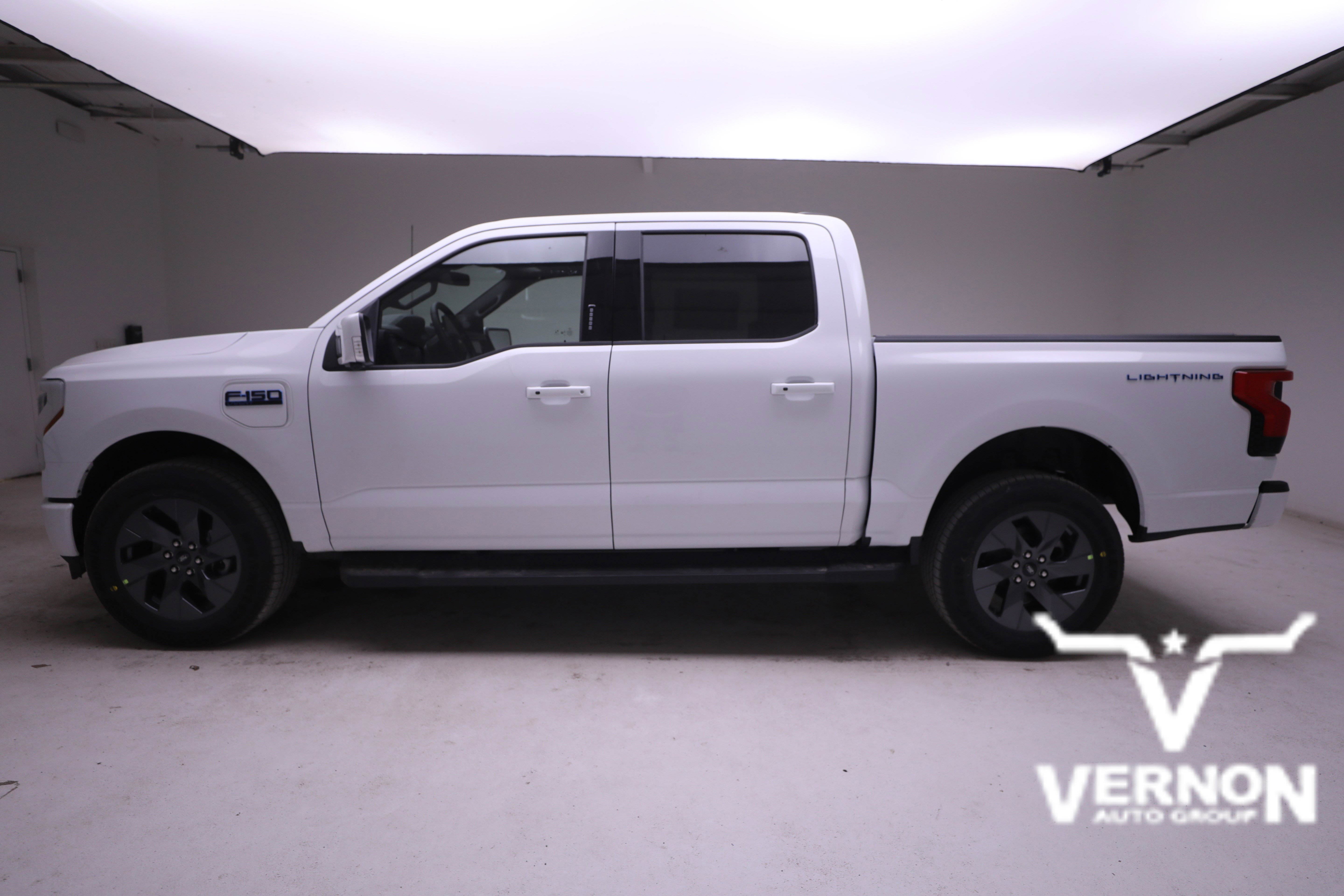 New 2025 Ford F150 Lightning Lariat image 2