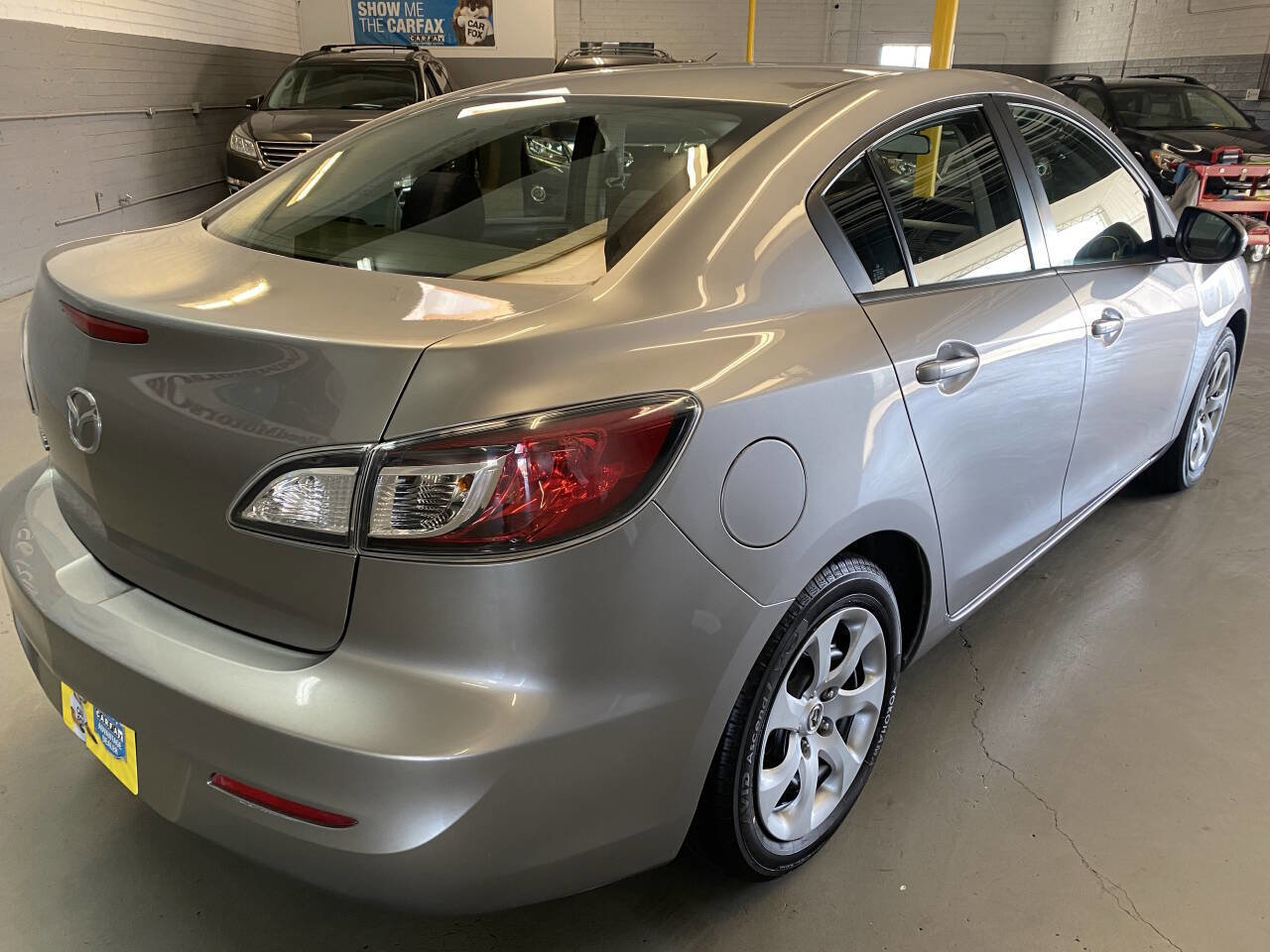 Used 2012 MAZDA MAZDA3 i Sport image 4