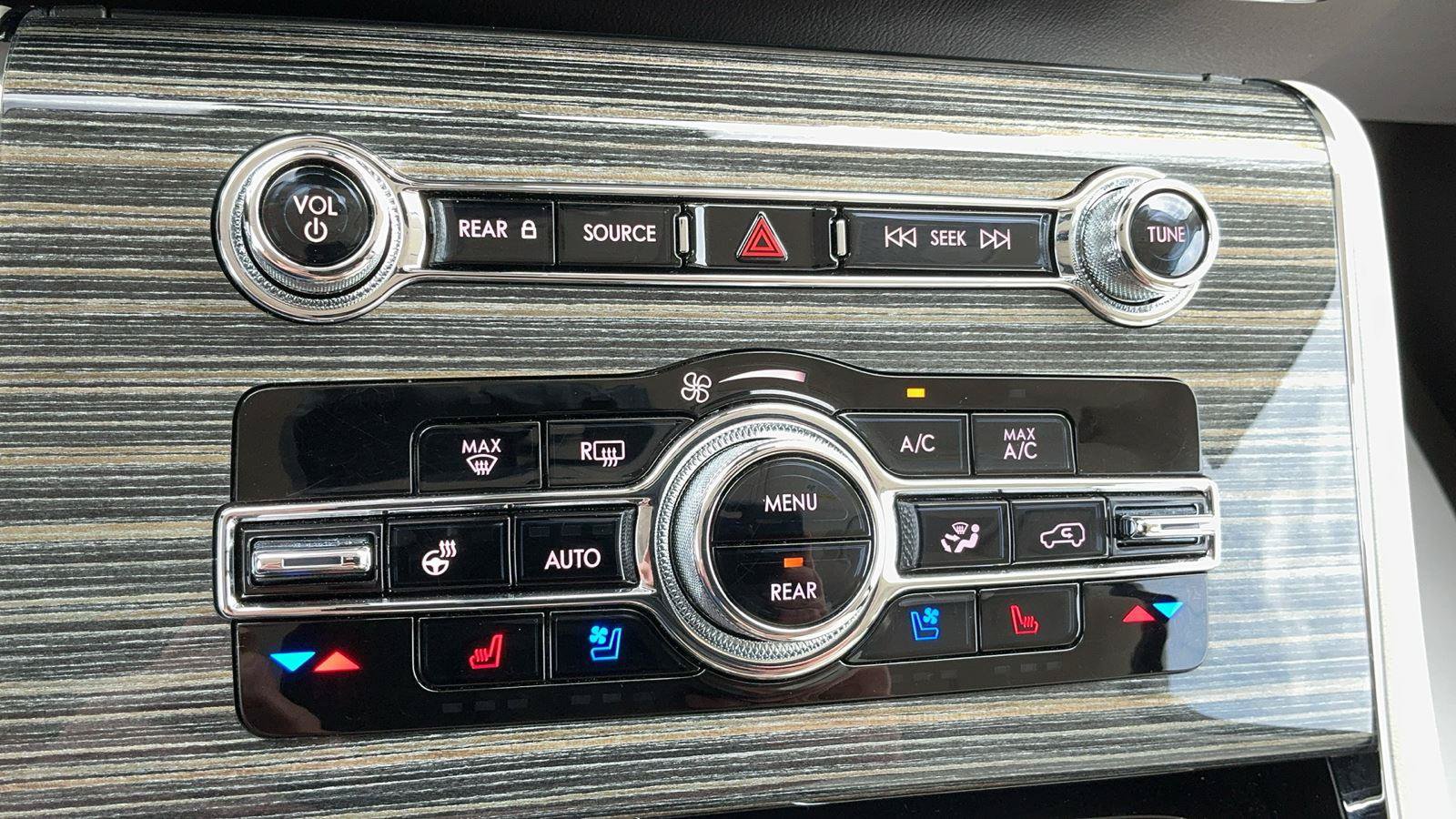 Used 2024 Lincoln Aviator Black Label AWD/4WD image 25