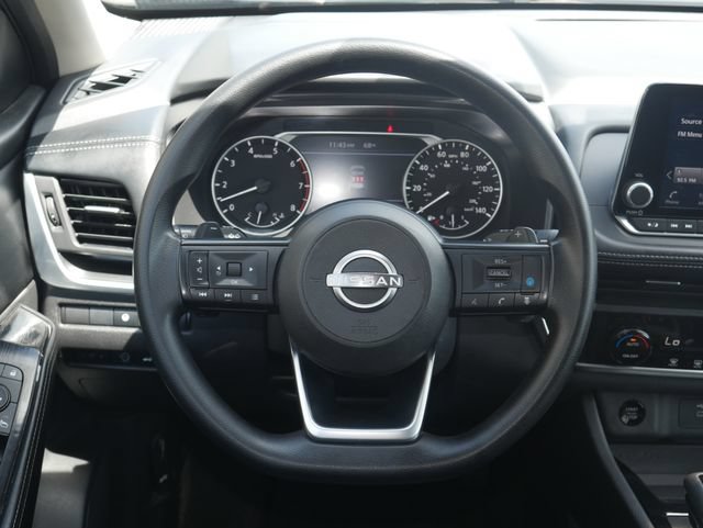 Used 2024 Nissan Rogue SV FWD image 11