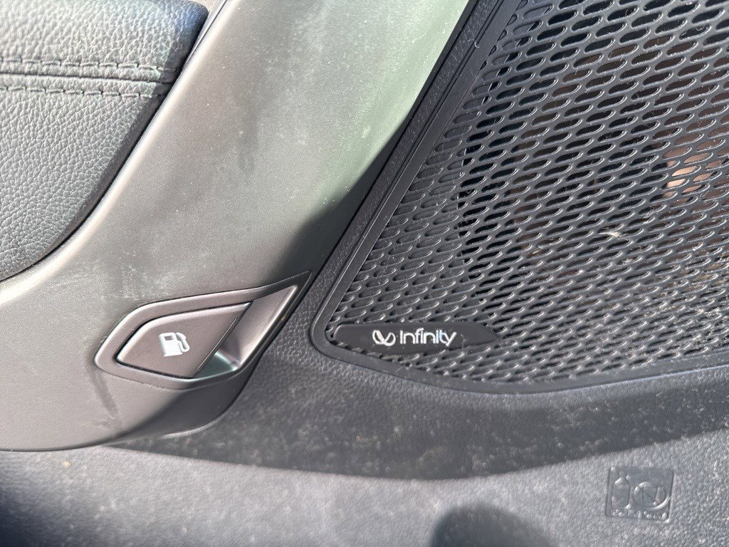 Used 2017 Hyundai Santa Fe SE w/ SE Ultimate Tech Package 03 image 13