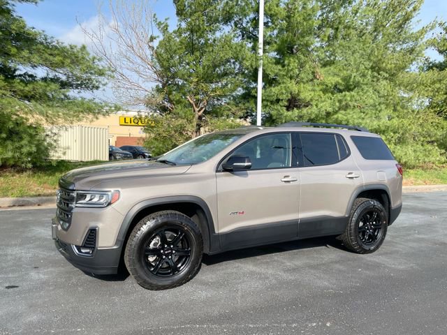Used 2023 GMC Acadia AT4 image 2