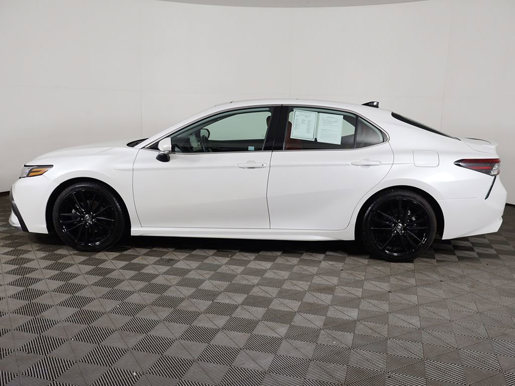 Used 2021 Toyota Camry XSE FWD image 17