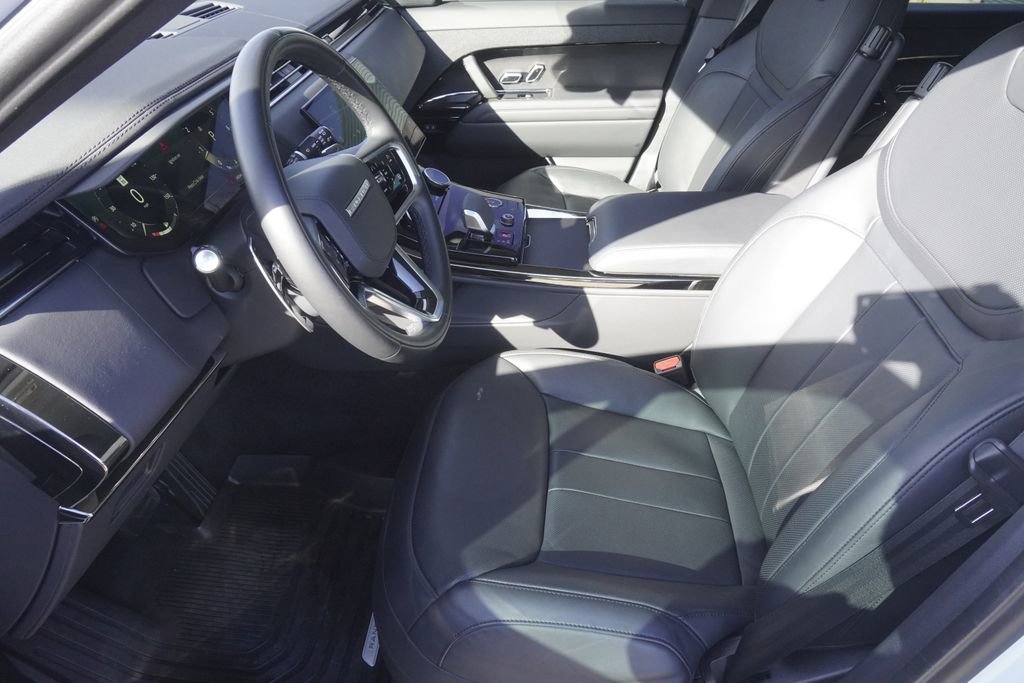 Used 2023 Land Rover Range Rover Sport SE image 19