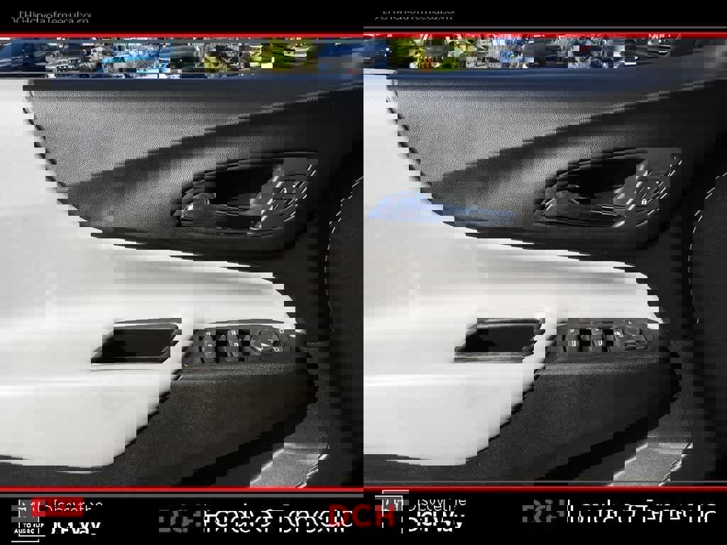 Used 2023 Chevrolet Equinox LT image 15