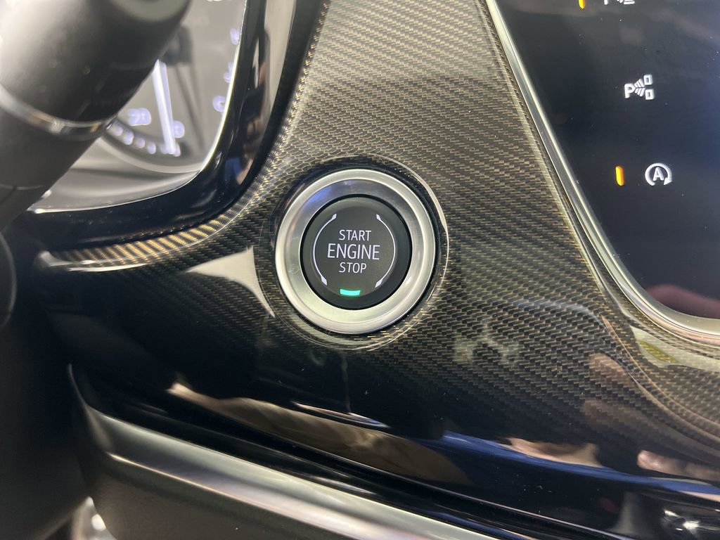 Certified 2025 Cadillac XT6 Sport w/ Platinum Package AWD/4WD image 18