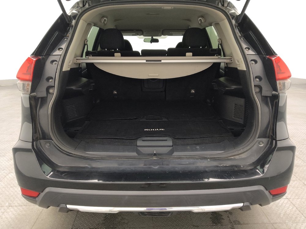 Used 2018 Nissan Rogue S image 29