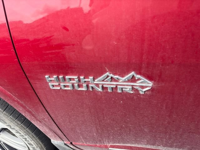 Used 2023 Chevrolet Traverse High Country AWD/4WD image 21
