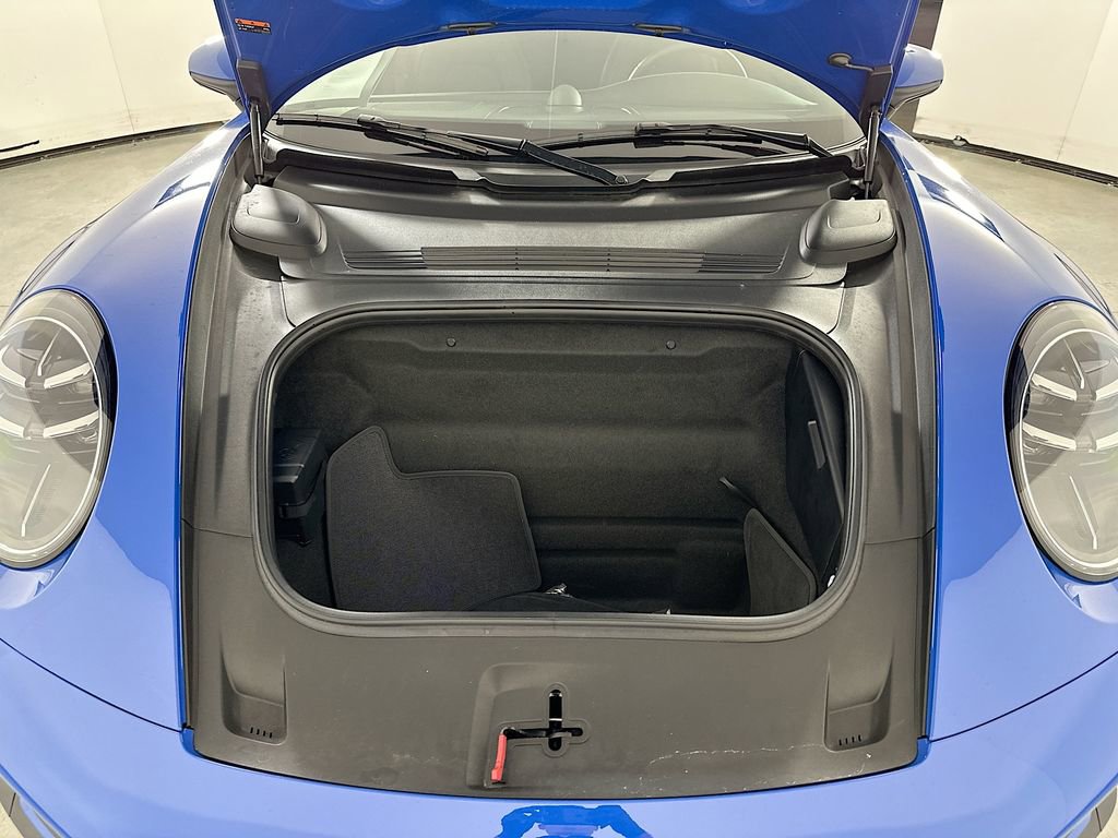Certified 2025 Porsche 911 Carrera RWD image 29