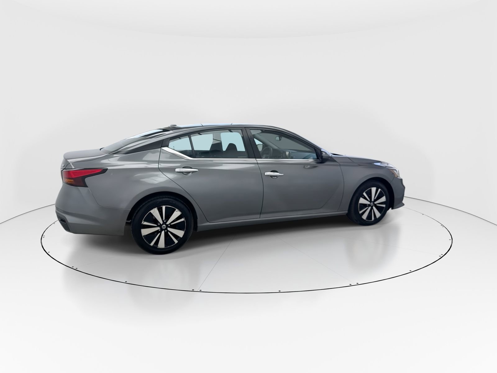 Used 2021 Nissan Altima 2.5 SV image 8