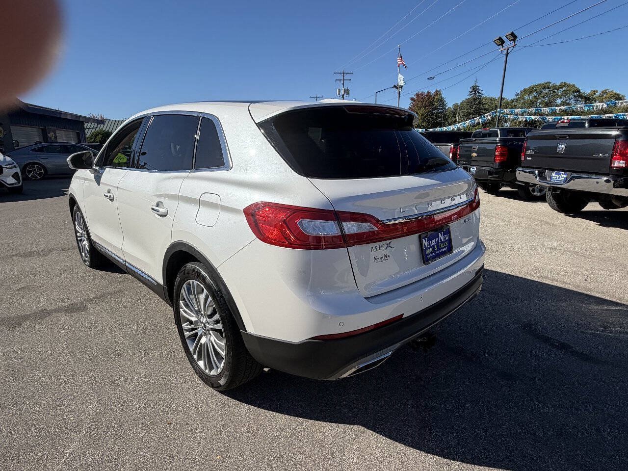 Used 2018 Lincoln MKX Reserve w/ Driver Assistance Package AWD/4WD image 5