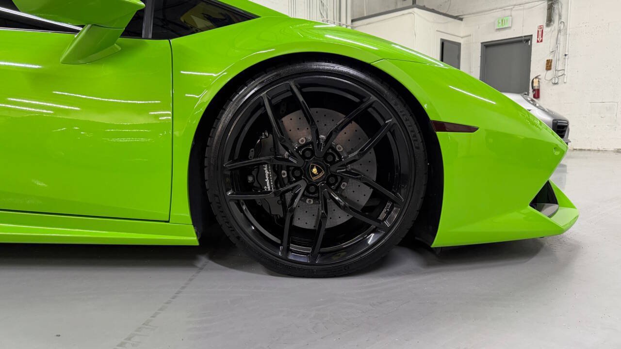 Used 2015 Lamborghini Huracan LP 610-4 AWD/4WD image 32