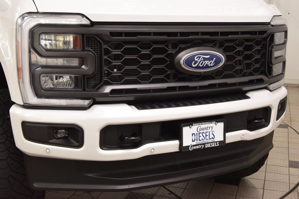 Used 2023 Ford F250 Lariat w/ Lariat Ultimate Package AWD/4WD image 12