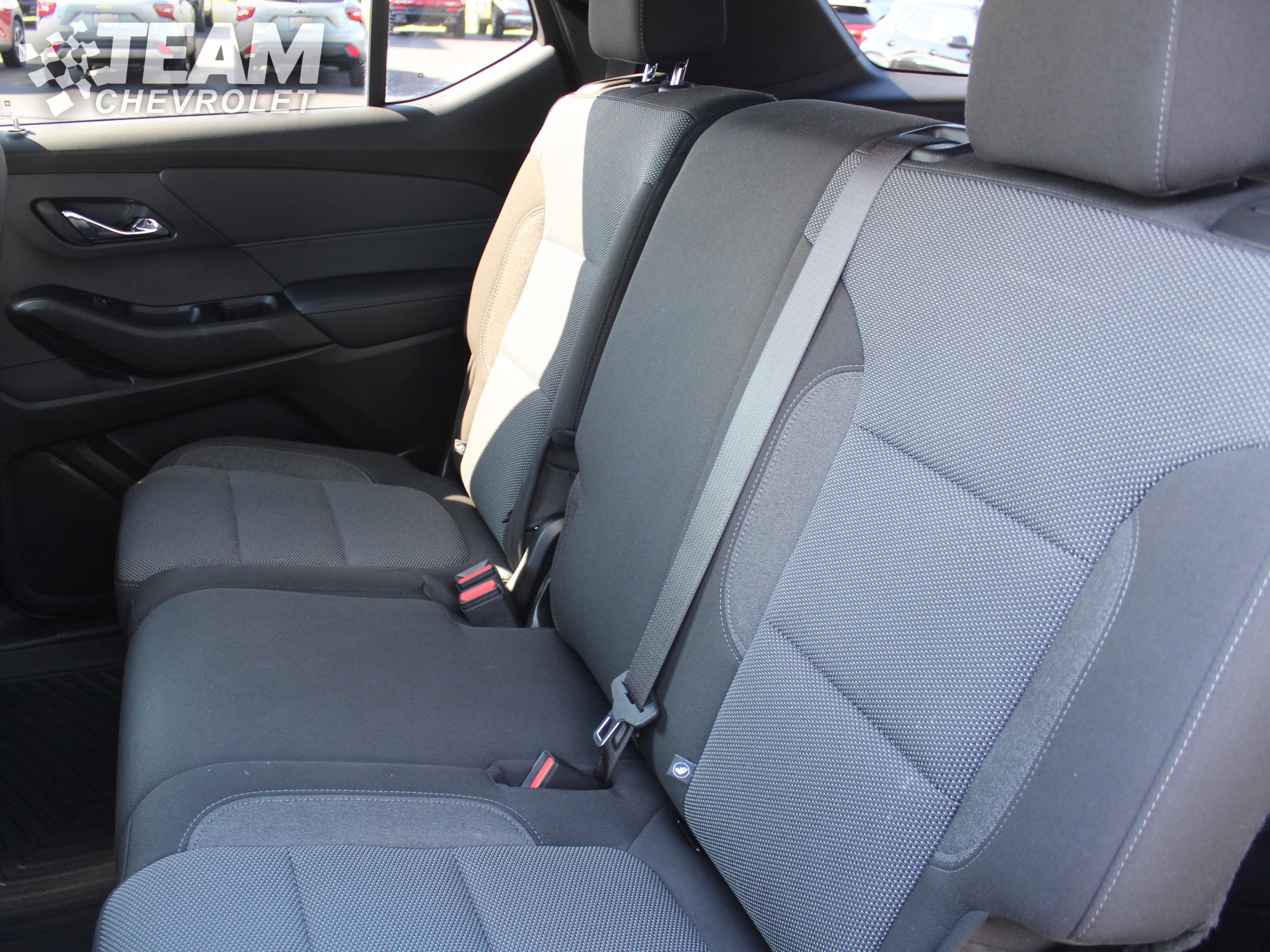 Used 2023 Chevrolet Traverse LT image 22