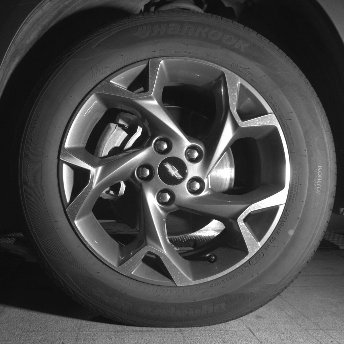 Used 2025 Chevrolet Trax LT w/ LT Convenience Package image 9