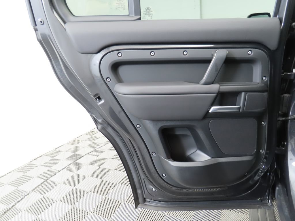 New 2025 Land Rover Defender 130 V8 image 28