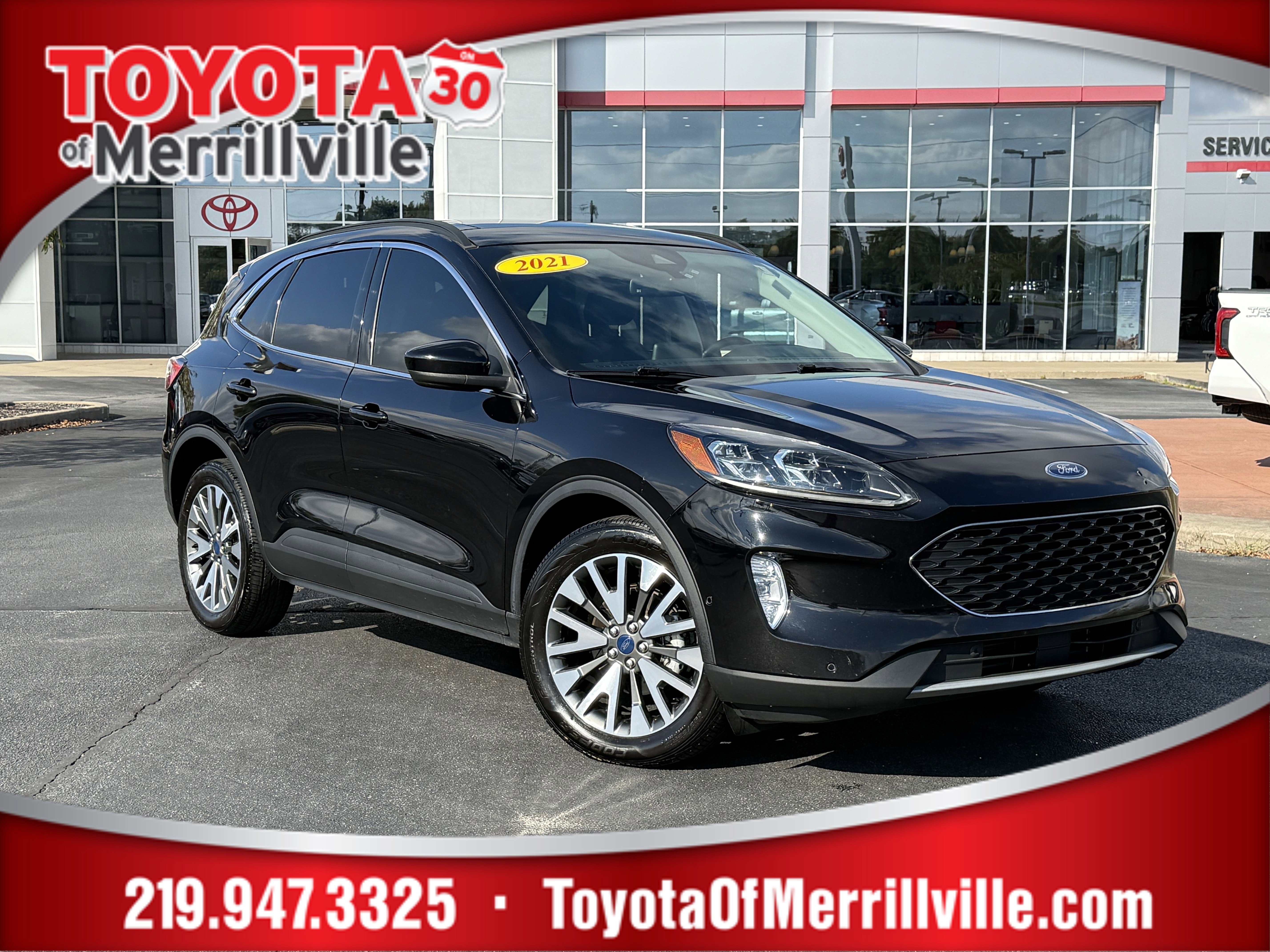 Used 2021 Ford Escape Titanium w/ Class II Trailer Tow Package