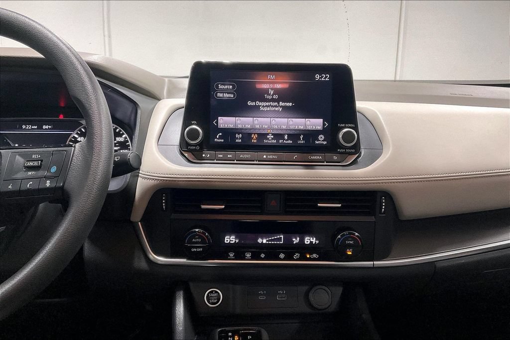 Used 2023 Nissan Rogue SV FWD image 7