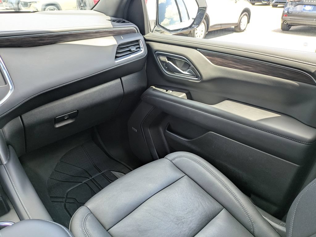 Used 2023 Chevrolet Tahoe LT w/ Luxury Package RWD image 23