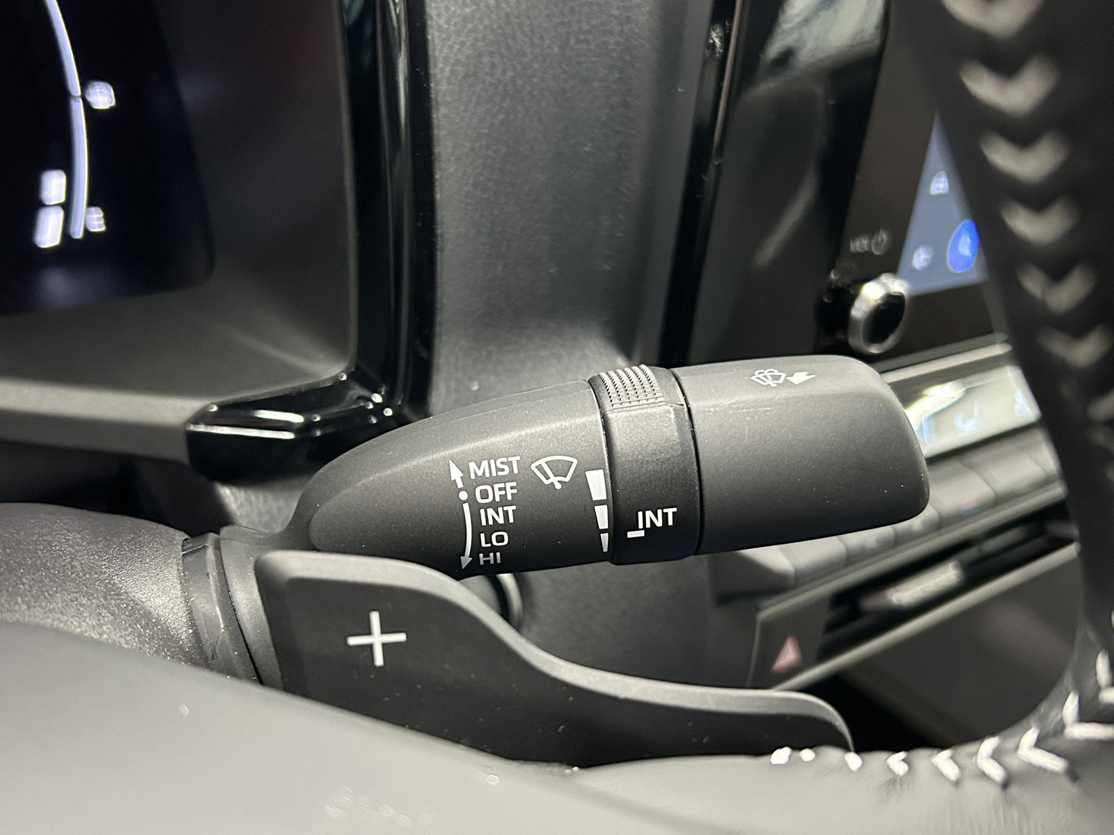 Used 2025 Toyota Camry SE image 21