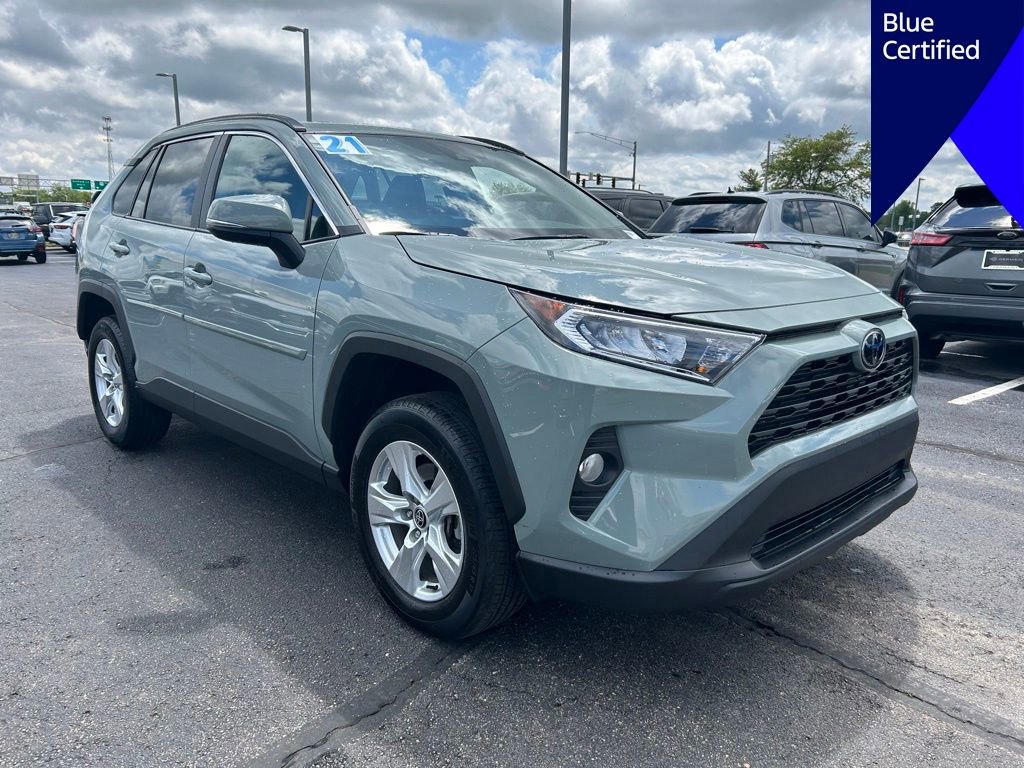 Used 2021 Toyota RAV4 XLE w/ Convenience Package AWD/4WD image 2