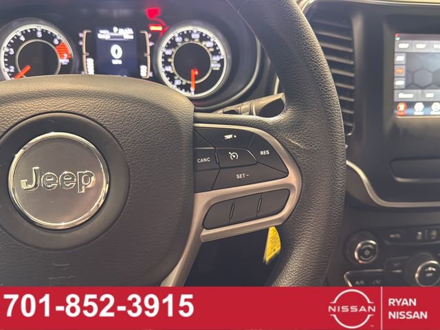 Used 2019 Jeep Cherokee Latitude w/ Popular Appearance Group image 28