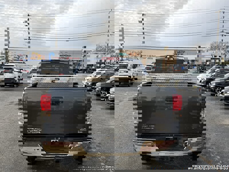 Used 2010 Toyota Tundra 4x4 Double Cab image 6