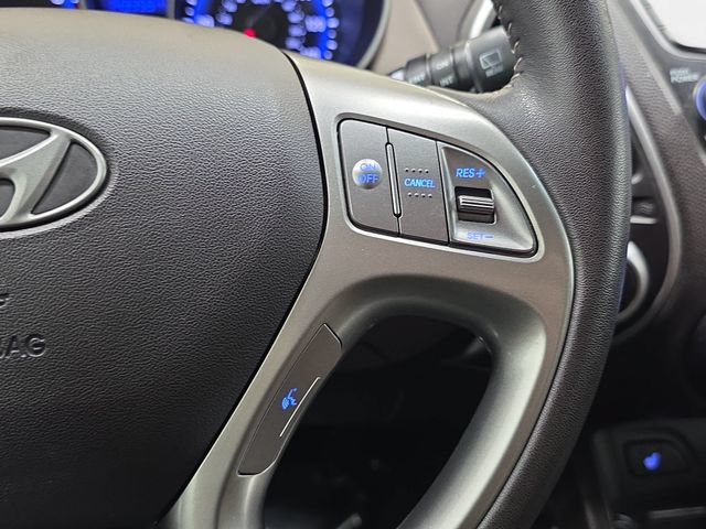 Used 2013 Hyundai Tucson Limited FWD image 17