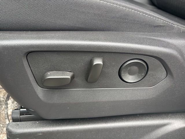 Used 2025 Chevrolet Tahoe LS AWD/4WD image 20