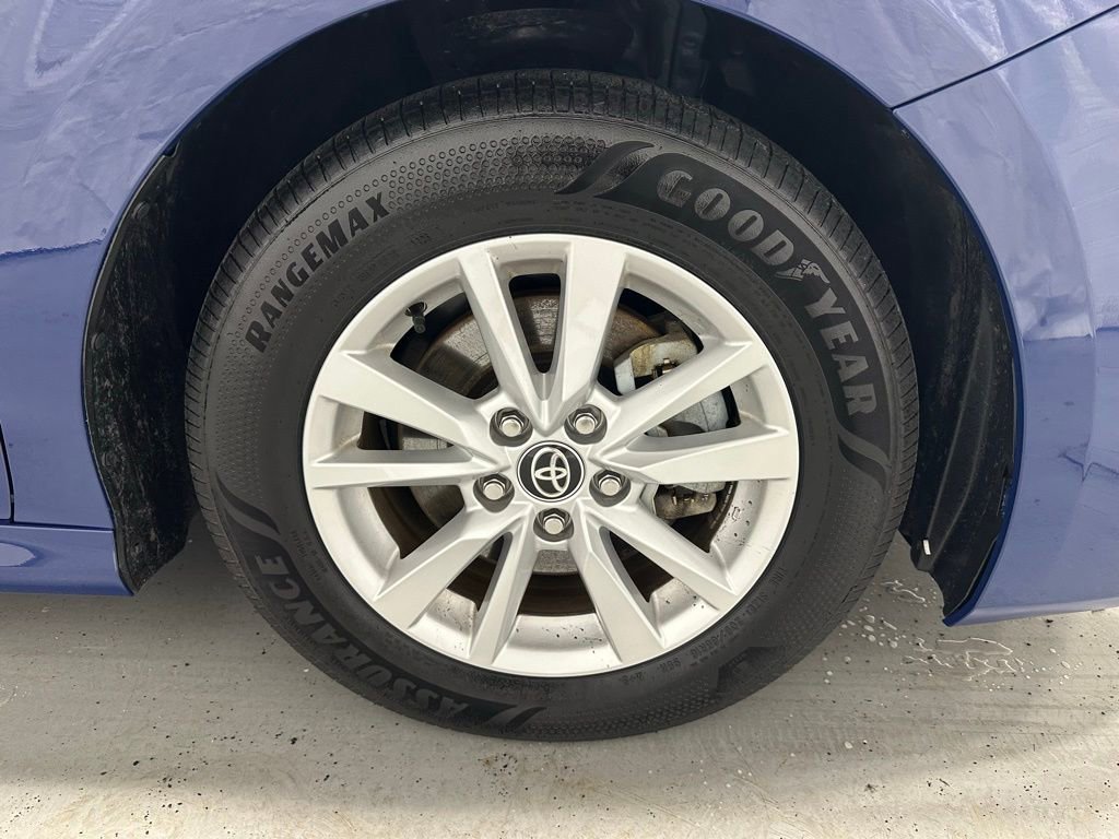 Used 2025 Toyota Camry LE FWD image 63