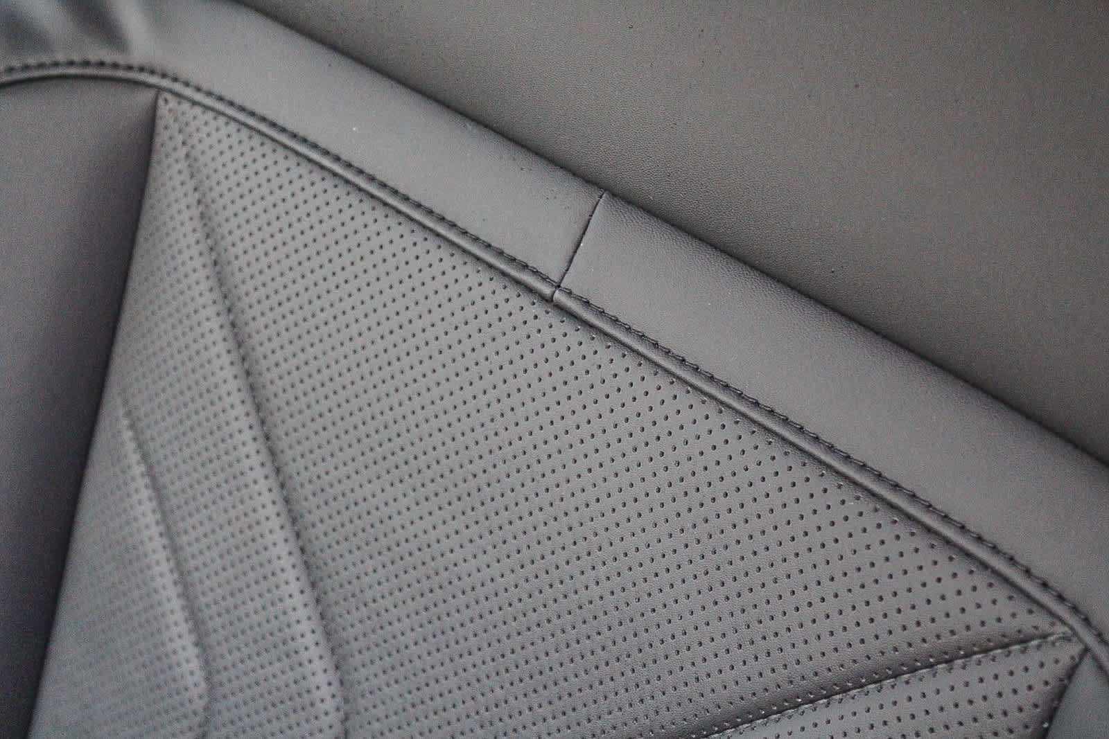 Certified 2026 Hyundai Santa Fe SEL FWD image 32