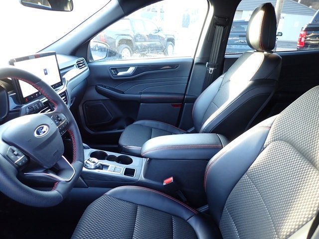 Certified 2024 Ford Escape ST-Line w/ Tech Pack #1 image 15