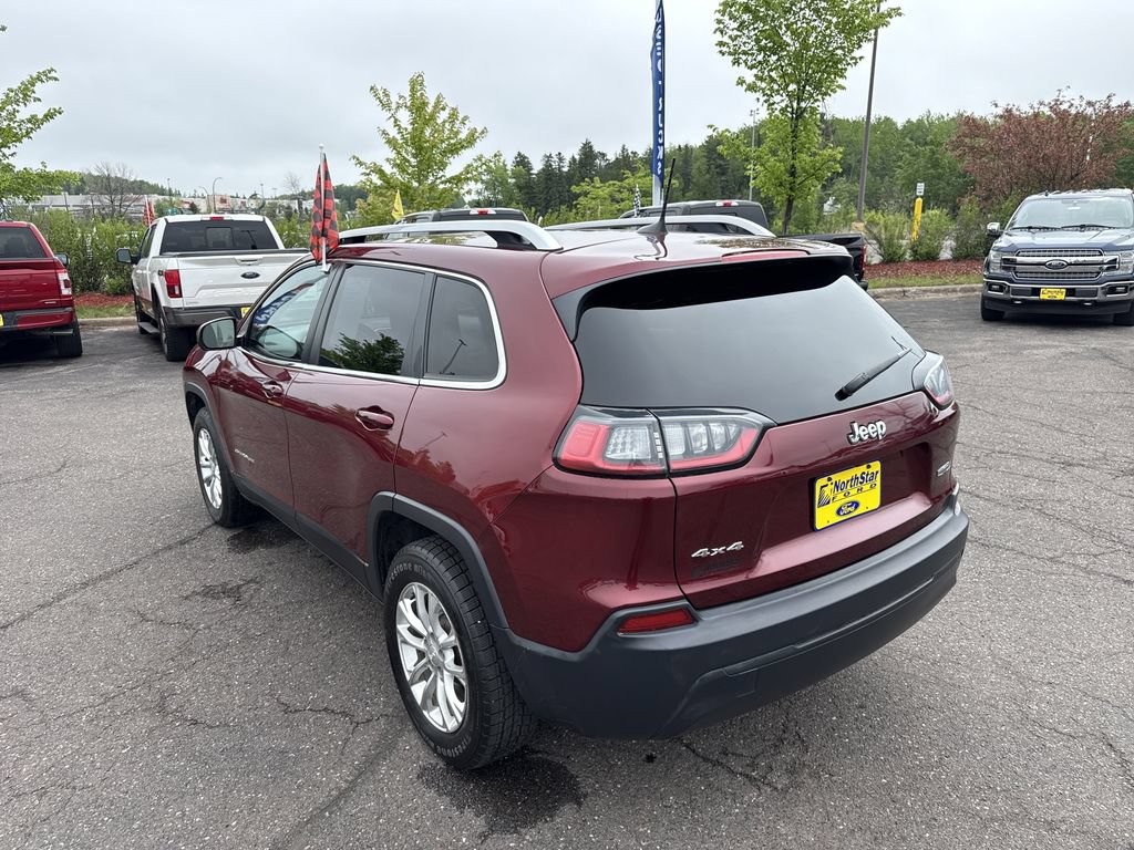 Used 2019 Jeep Cherokee Latitude w/ Cold Weather Group AWD/4WD image 8