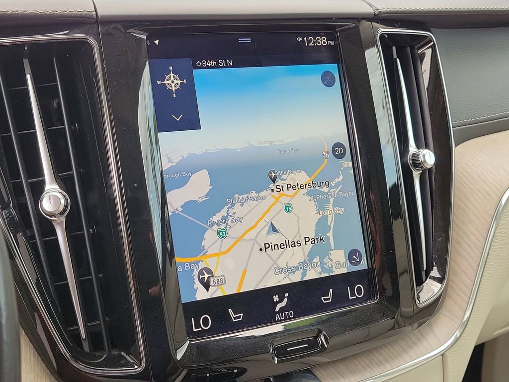 Used 2018 Volvo XC60 T5 Inscription w/ Convenience Package image 24