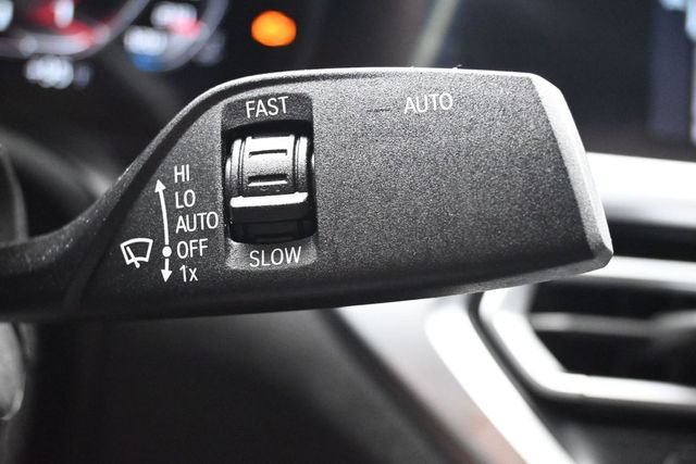 Used 2021 BMW 330i xDrive Sedan w/ Premium Package AWD/4WD image 21