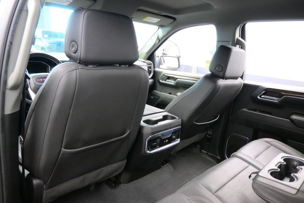 Used 2024 GMC Sierra 1500 Elevation w/ Elevation Premium Package RWD image 40