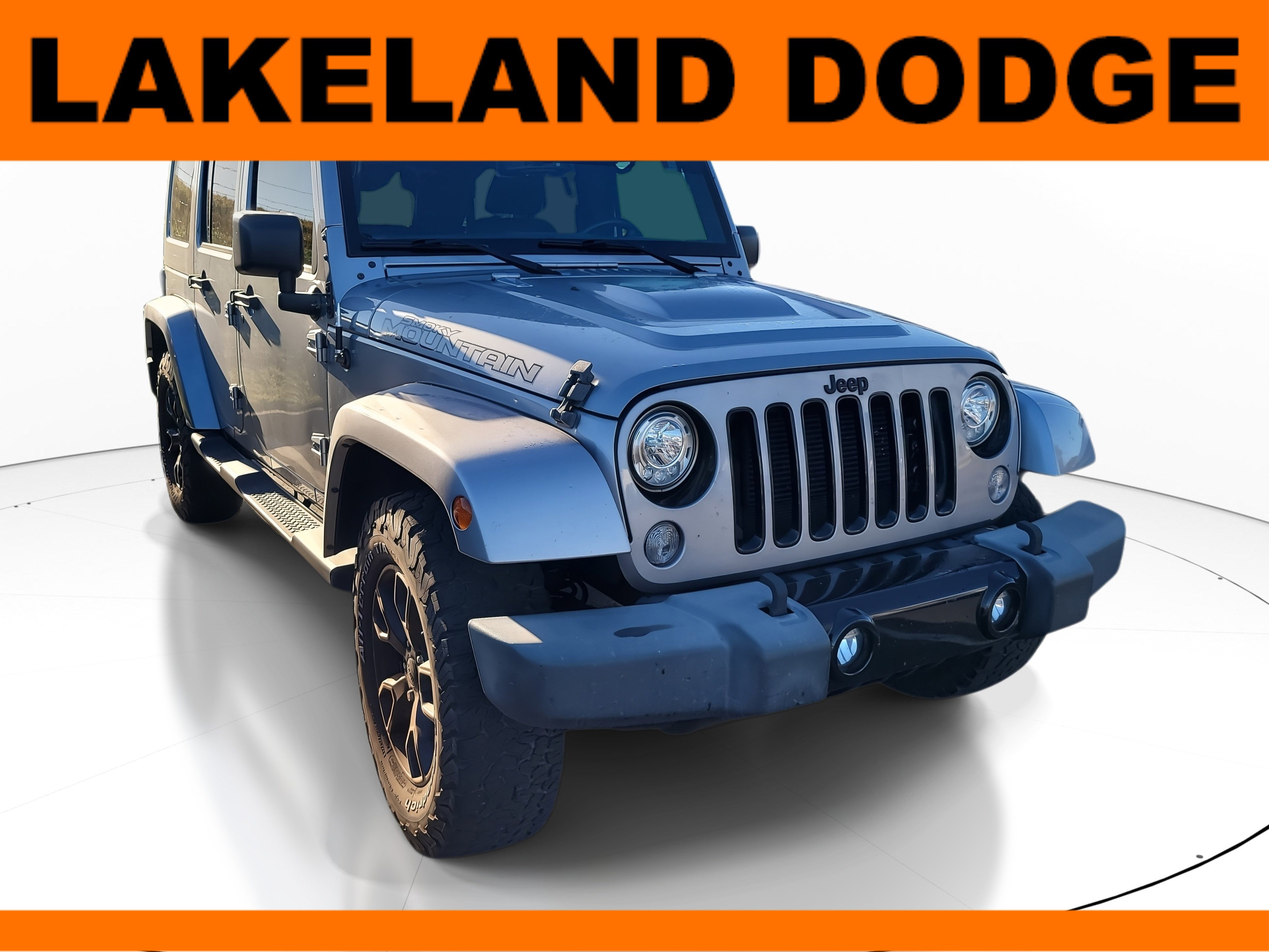 Used 2017 Jeep Wrangler Unlimited Sahara image 1