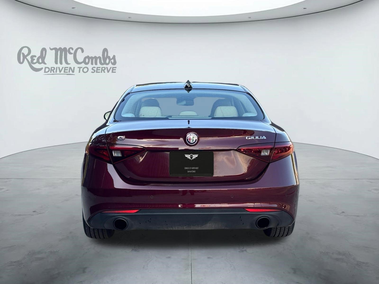 Used 2019 Alfa Romeo Giulia Ti w/ Quick Order Package 22X Lusso image 4