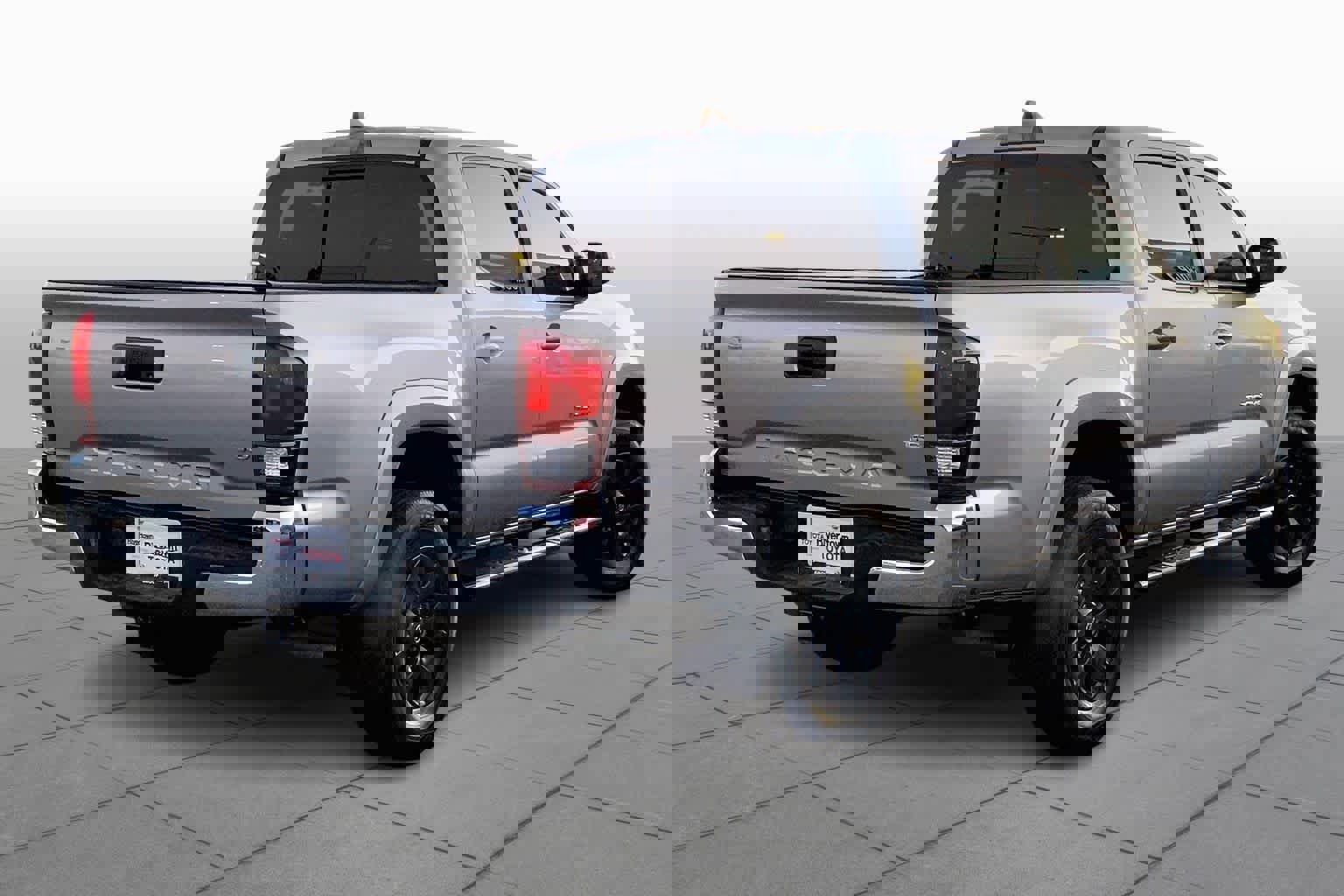 Used 2021 Toyota Tacoma SR5 image 12