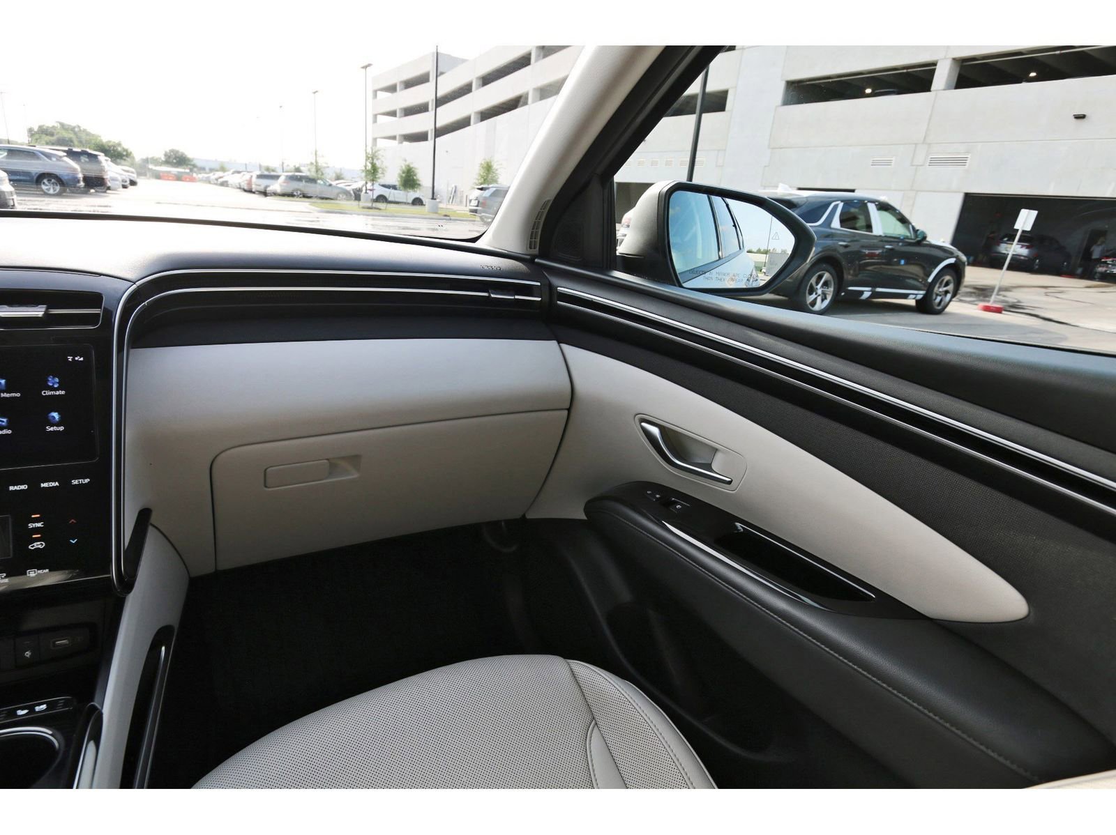 Certified 2023 Hyundai Tucson Limited AWD/4WD image 13