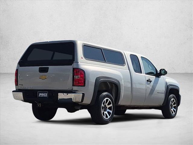 Used 2008 Chevrolet Silverado 1500 W/T w/ Towing Package RWD image 5