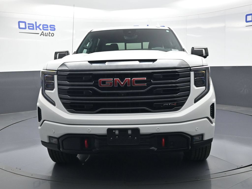 Used 2022 GMC Sierra 1500 AT4 w/ AT4 Premium Package AWD/4WD image 3