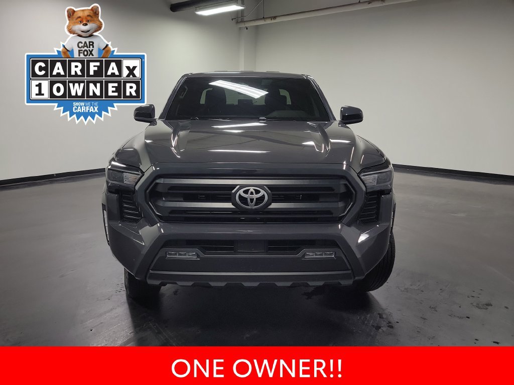 Used 2025 Toyota Tacoma SR5 AWD/4WD image 3