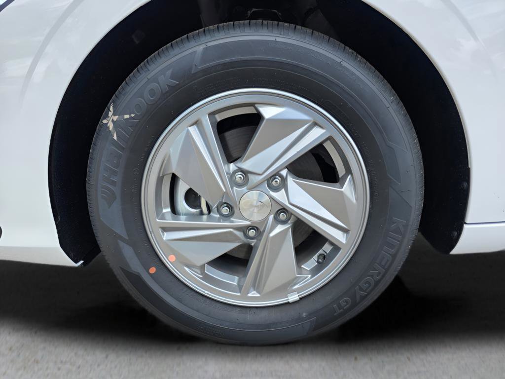 New 2026 Hyundai Elantra SE FWD image 10