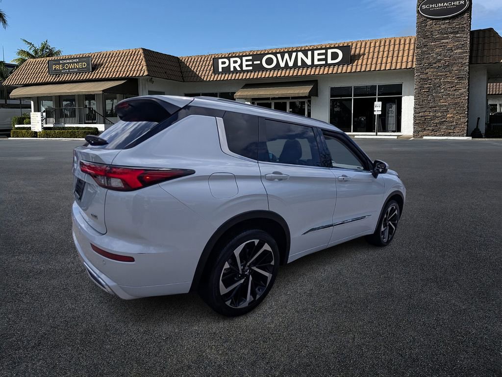 Used 2022 Mitsubishi Outlander SEL image 7