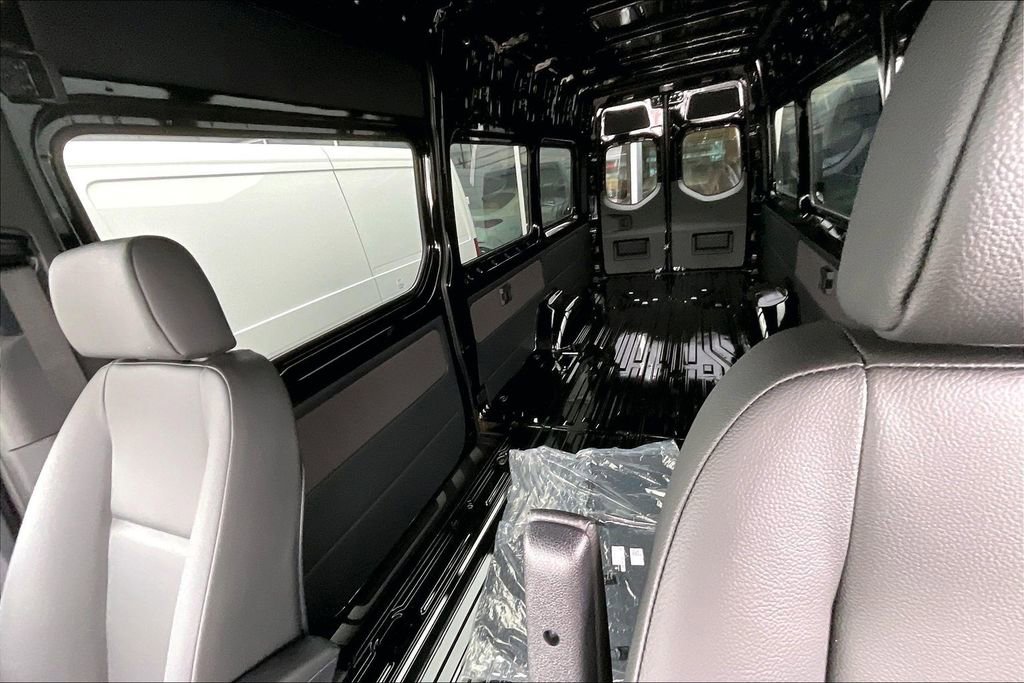 New 2024 Mercedes-Benz Sprinter 3500 image 8